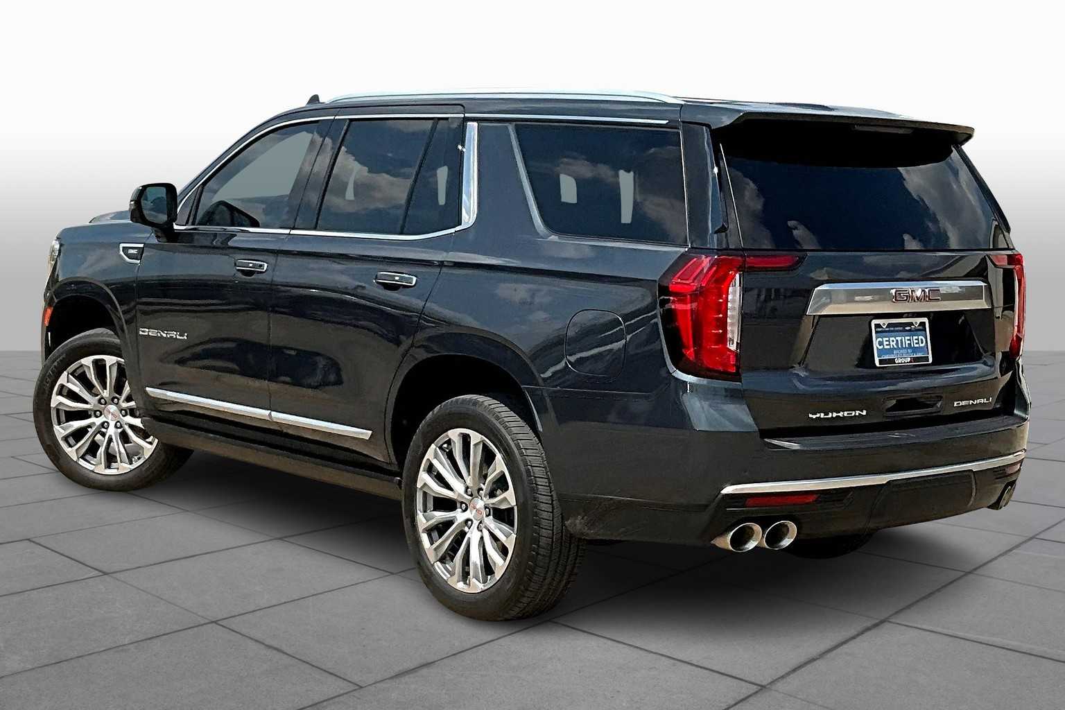 2021 Gmc Yukon Denali photo 2