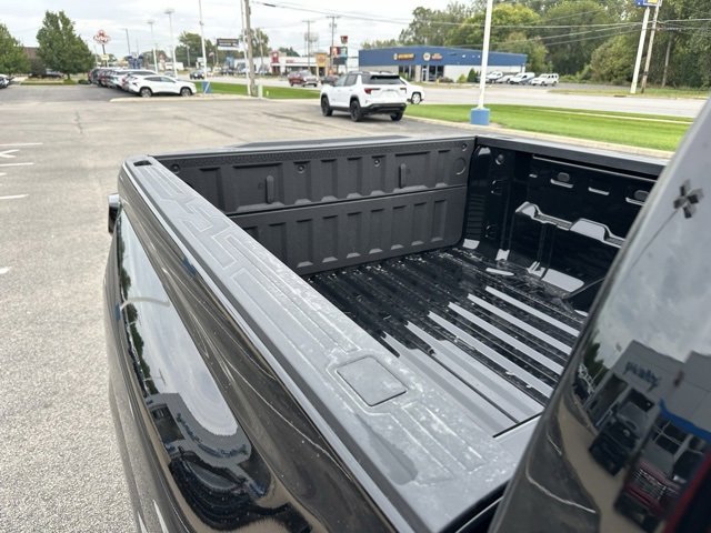 2026 Chevrolet Colorado LT photo 13