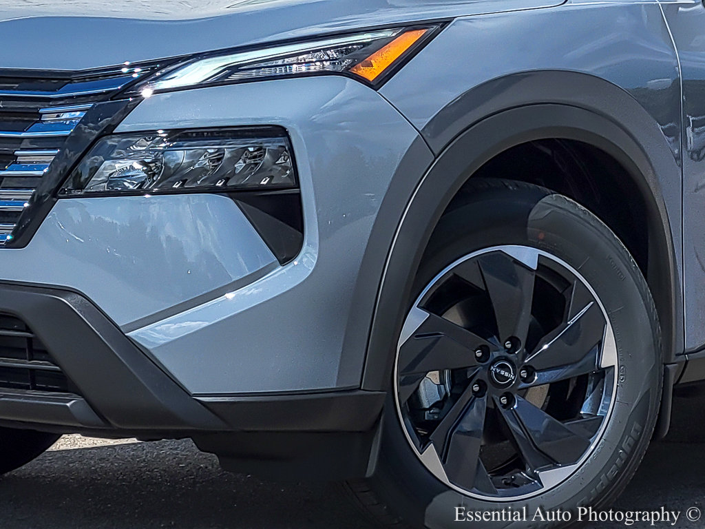 2026 Nissan Rogue SV photo 3