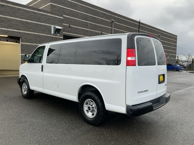 2020 Gmc Savana 2500 LS photo 2