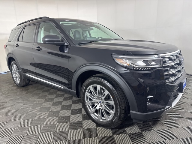 2025 Ford Explorer Active's photo
