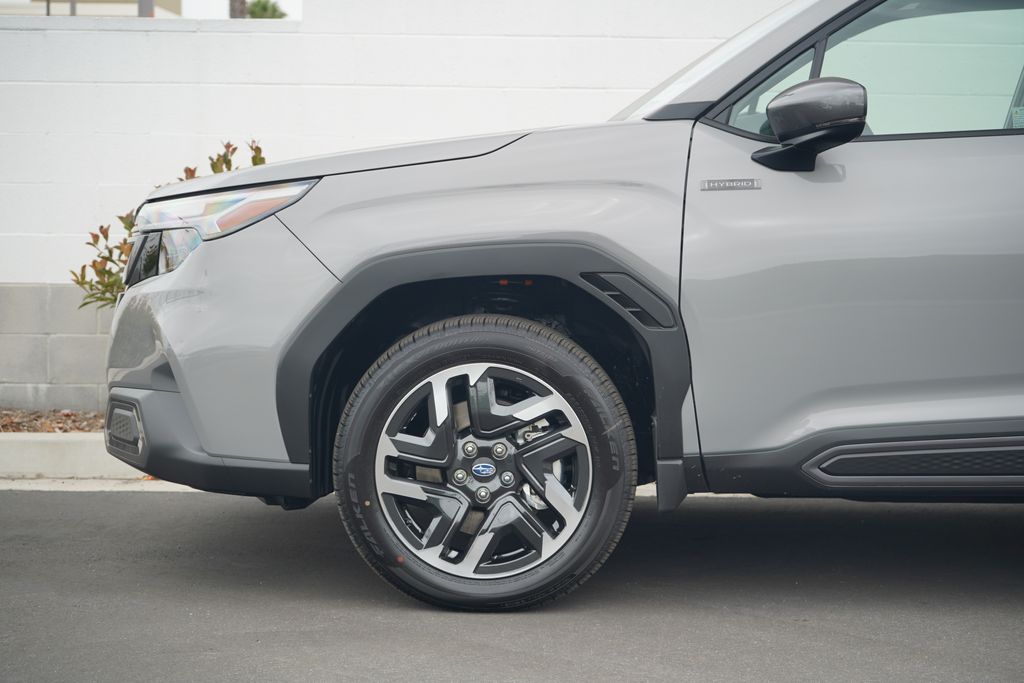 2025 Subaru Forester Limited photo 2