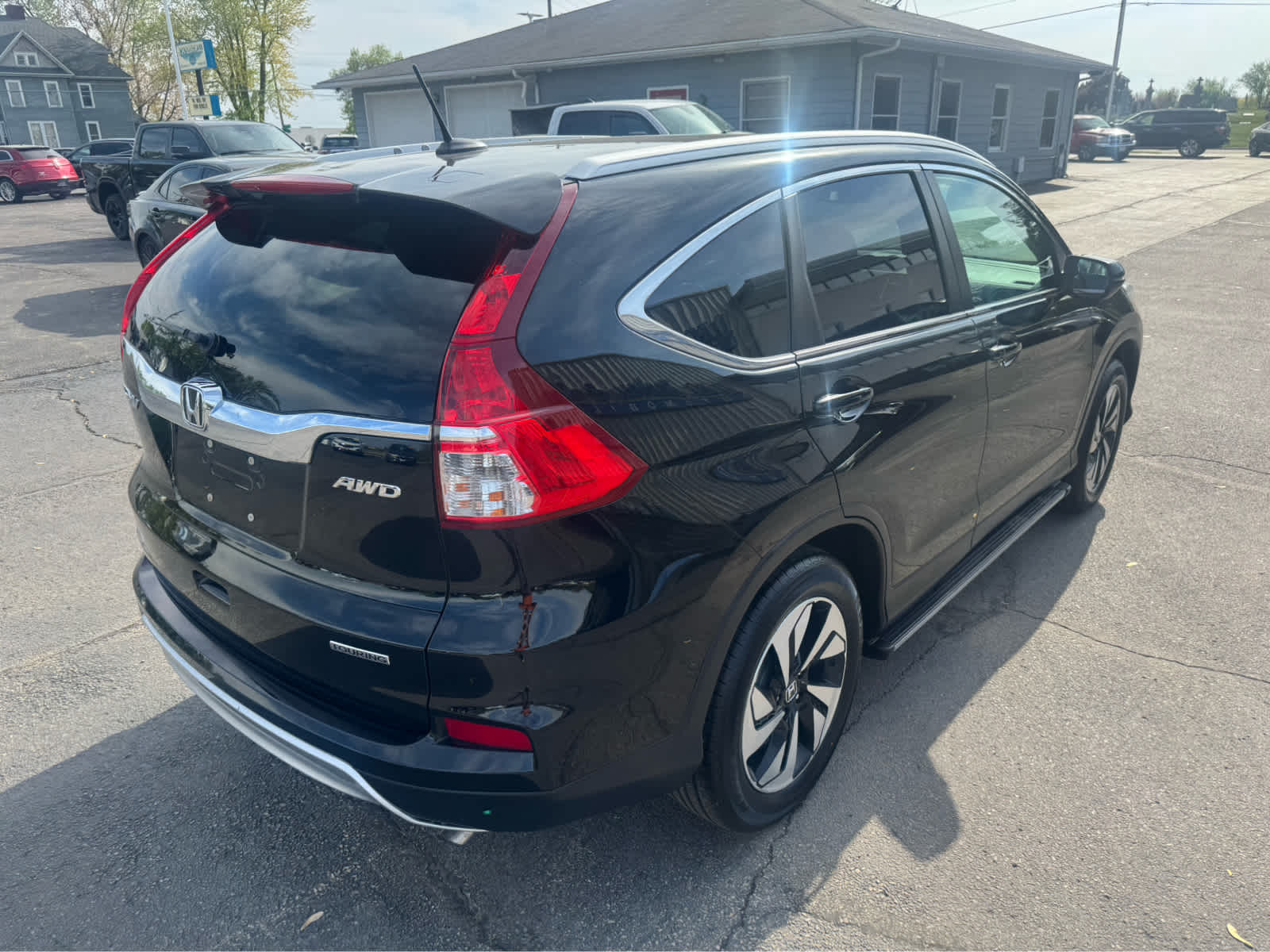 2016 Honda CR-V Touring photo 3