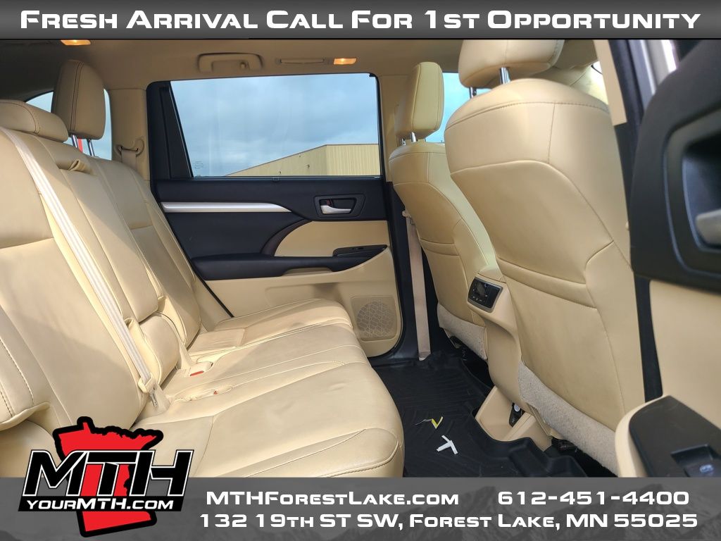 2015 Toyota Highlander Base Hybrid photo 10