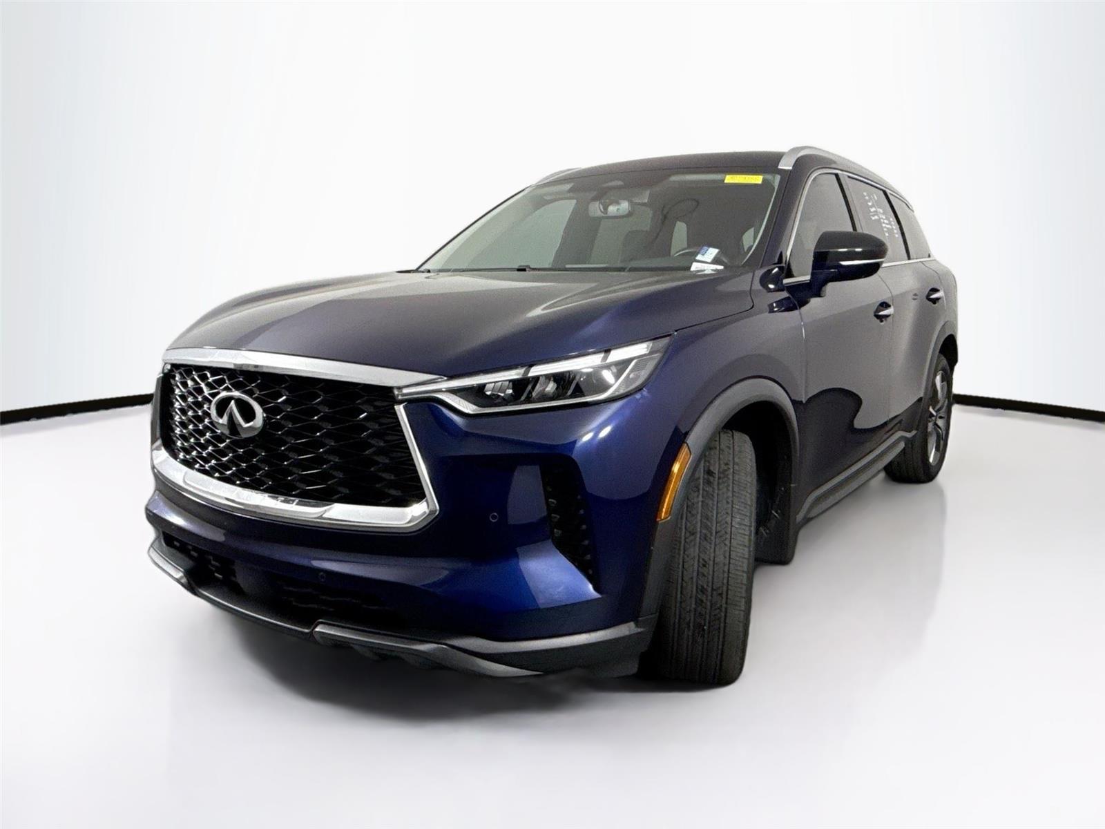 2022 Infiniti QX60 Luxe photo 2