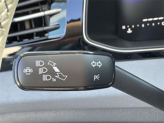 2025 Volkswagen Jetta 1.5T SE photo 25