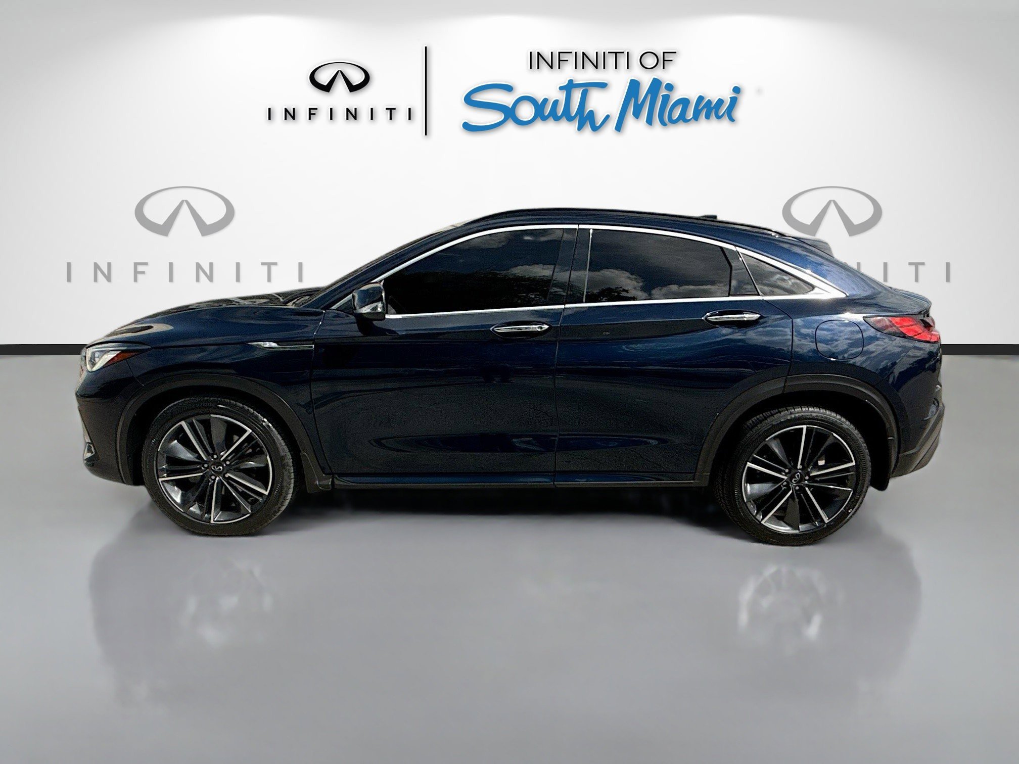 2023 Infiniti QX55 Luxe photo 4
