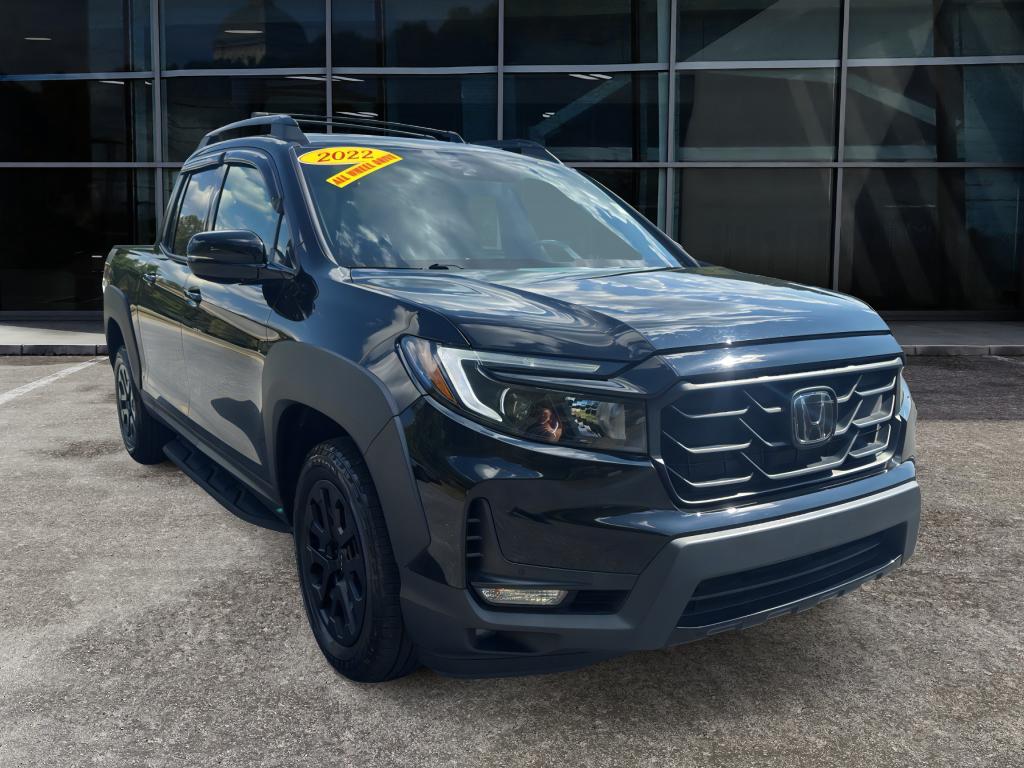 2022 Honda Ridgeline Black Edition photo 2