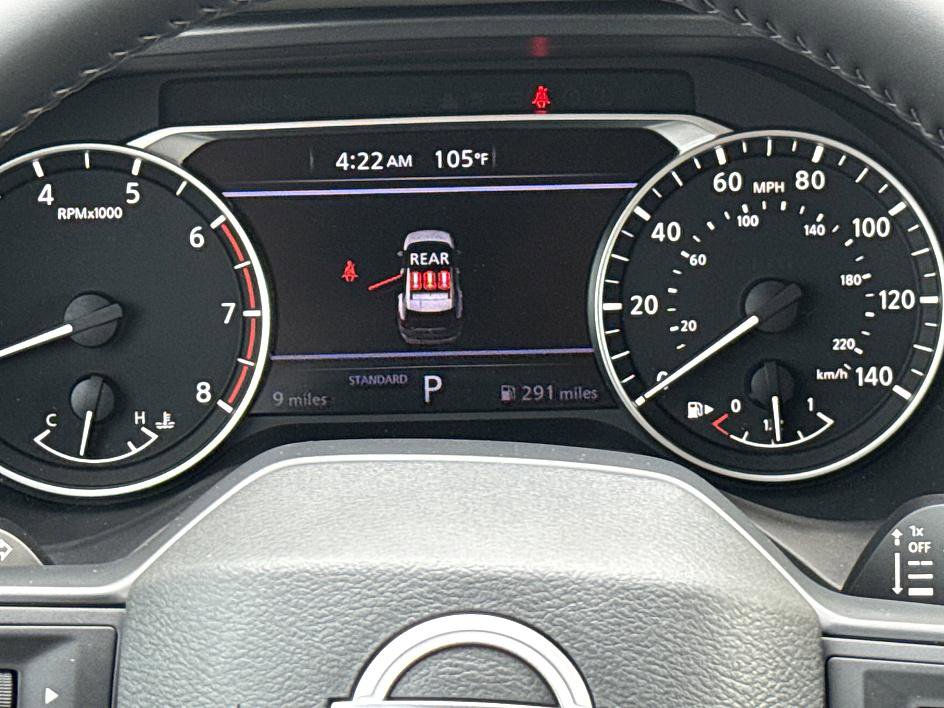 2025 Nissan Rogue SV photo 13