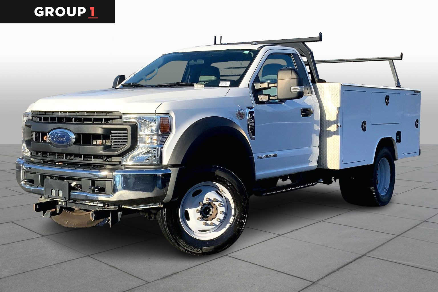 2021 Ford F-450 Super Duty Chassis Cab XL's photo
