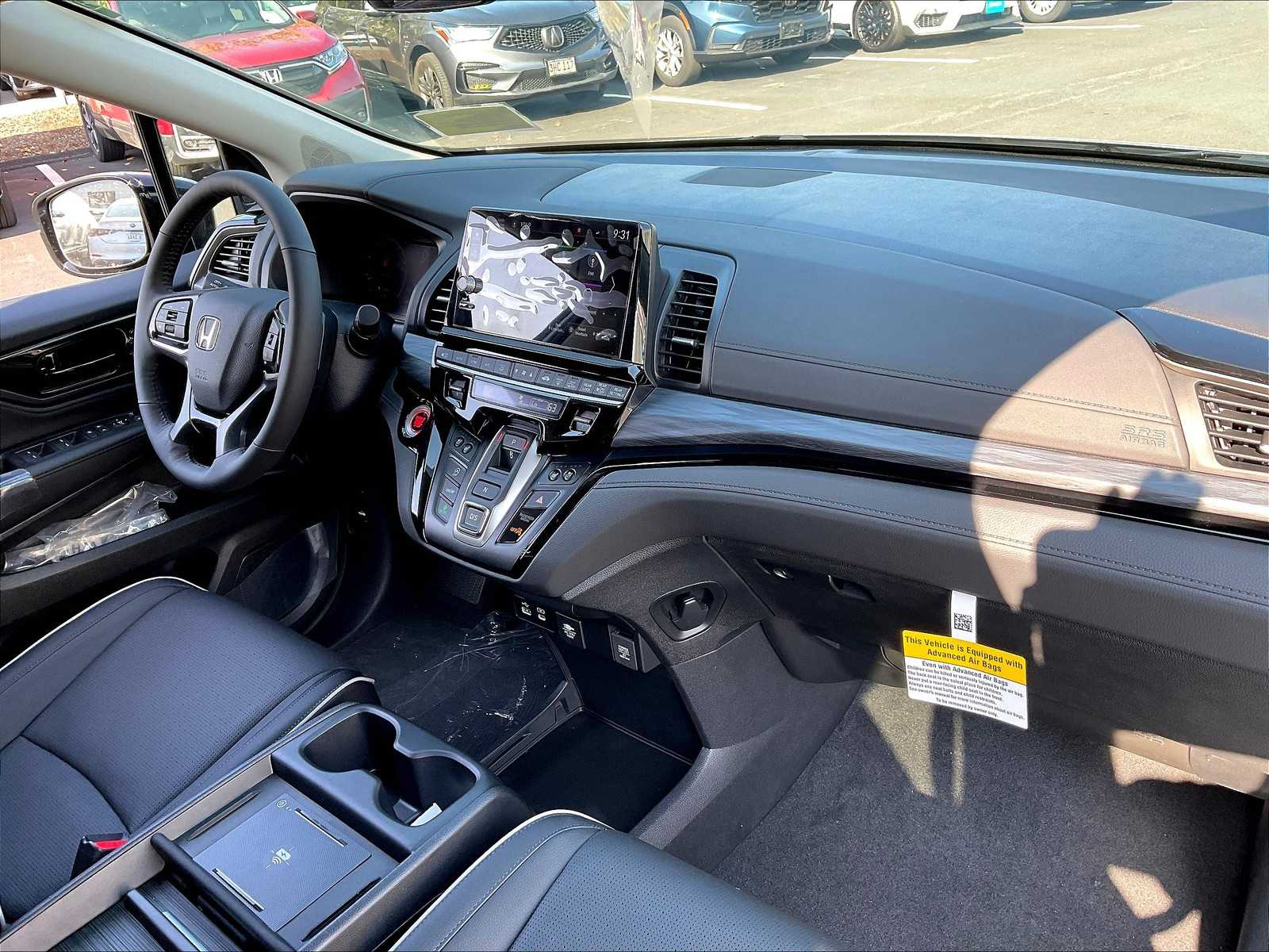 2026 Honda Odyssey Elite photo 9