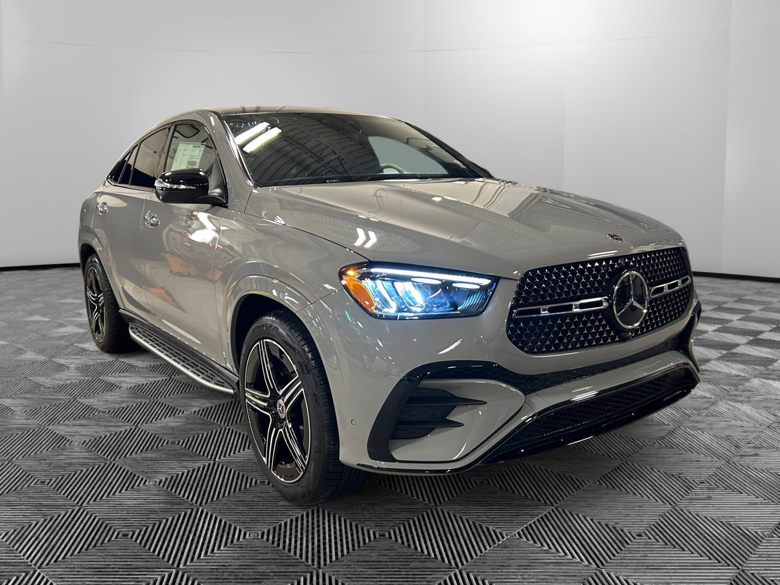 2026 Mercedes-Benz GLE Coupe GLE450's photo