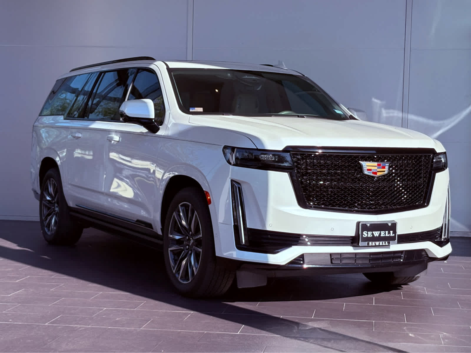 2023 Cadillac Escalade ESV Sport Platinum photo 3