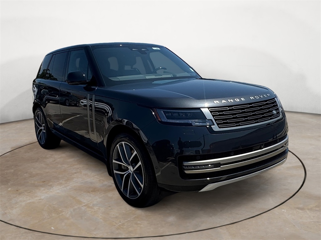2025 Land Rover Range Rover SE photo 5