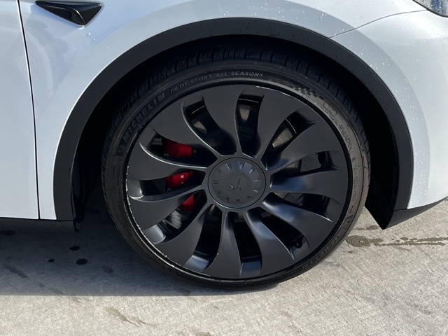 2023 Tesla Model Y Performance photo 4