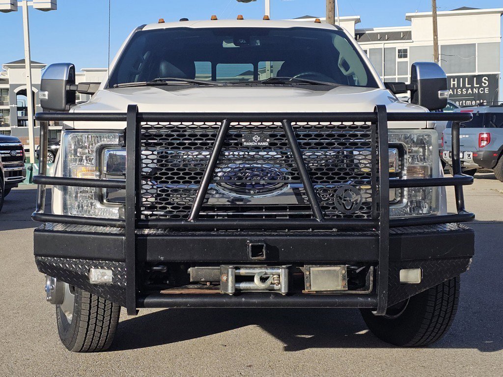 2017 Ford F-350 Lariat photo 2