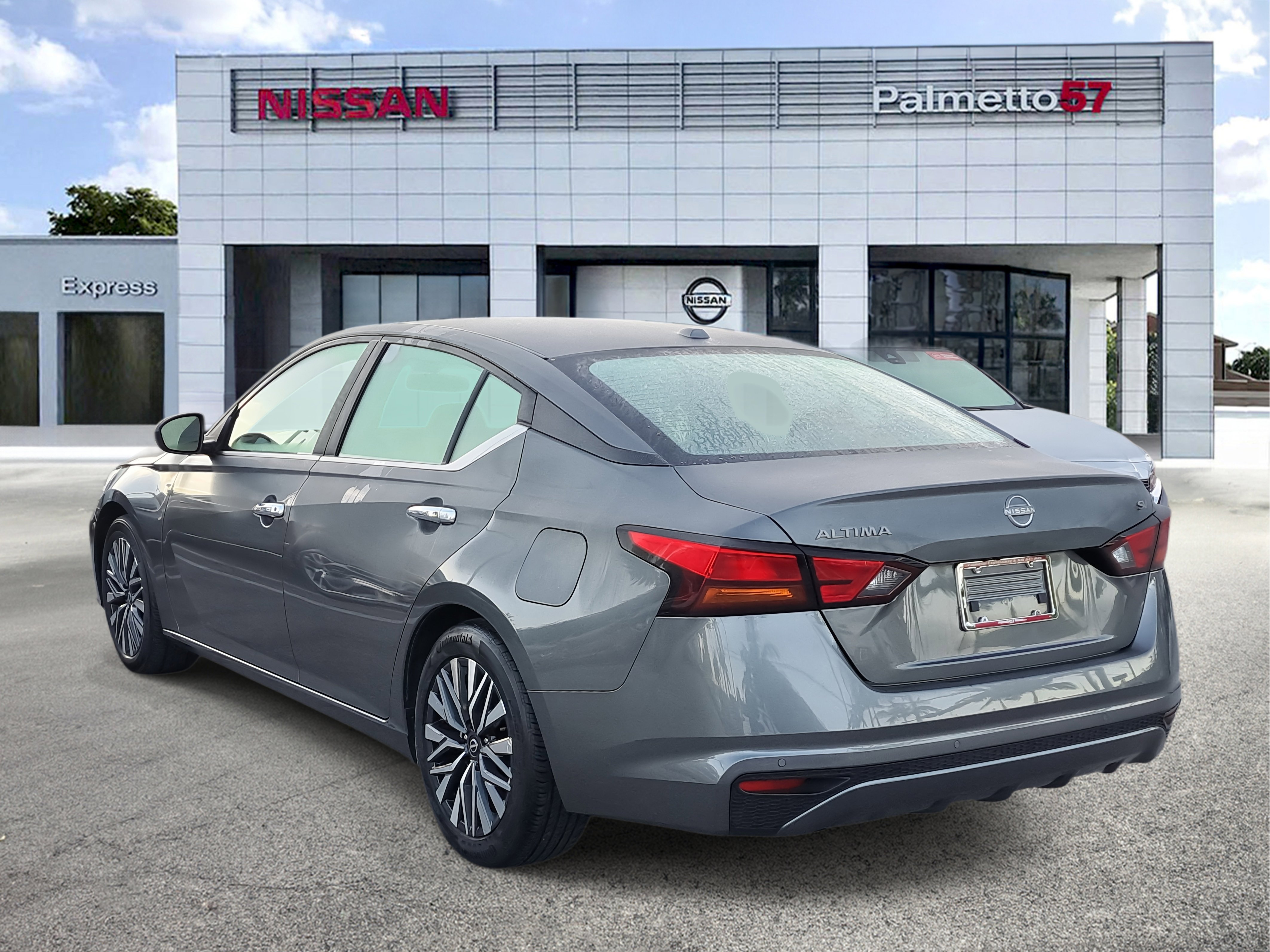 2024 Nissan Altima SV photo 2