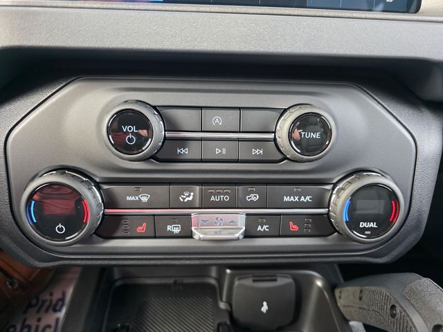 2025 Ford Bronco Big Bend photo 17