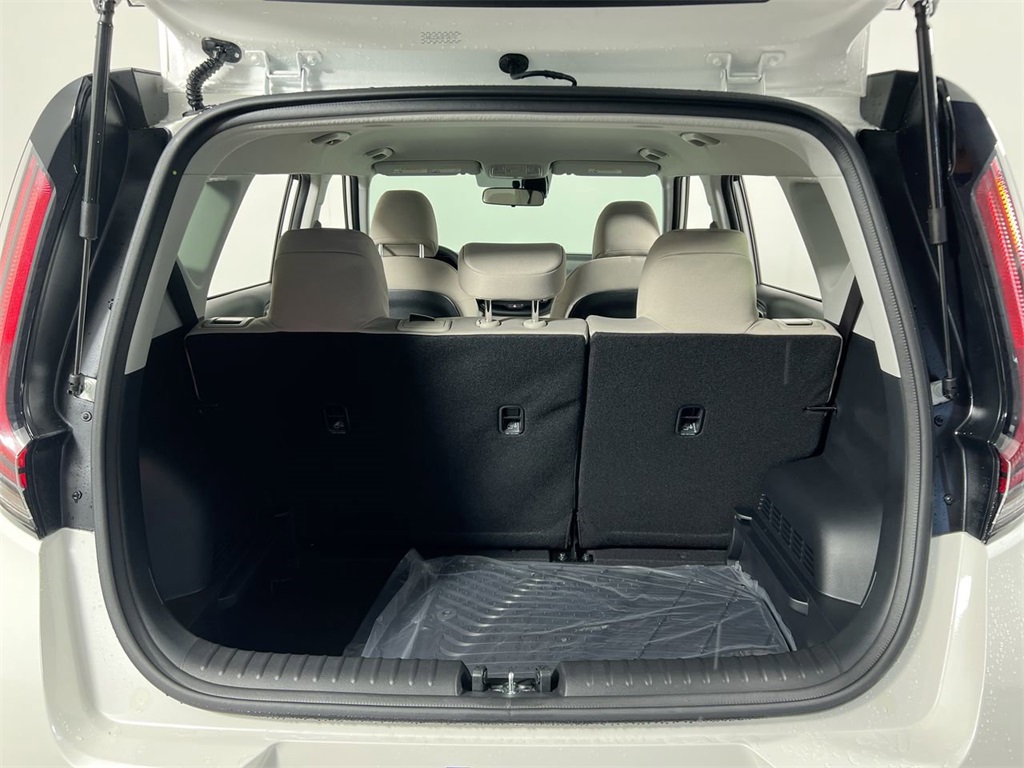 2025 Kia Soul LX S photo 29