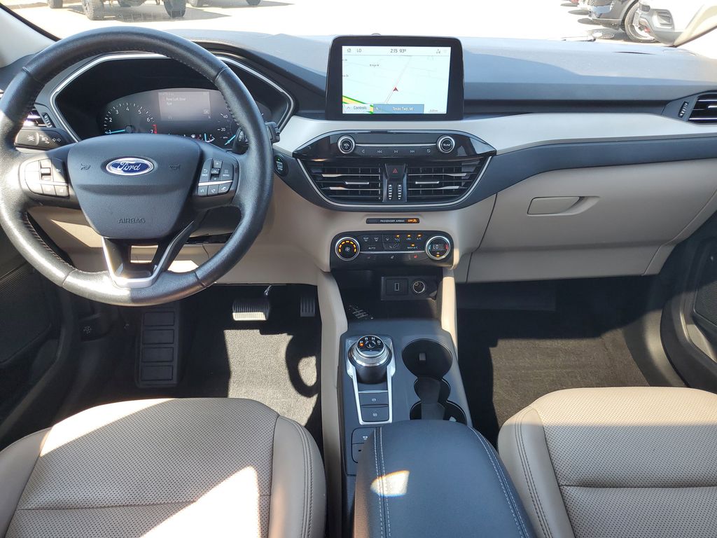 2020 Ford Escape SEL photo 26