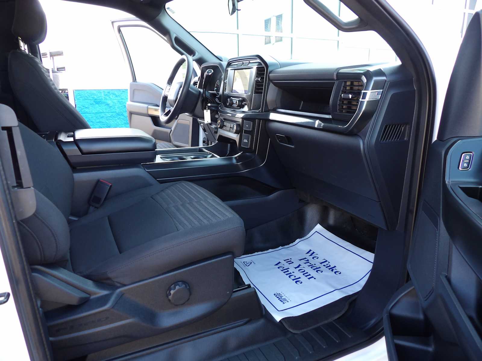 2022 Ford F-150 XL photo 13