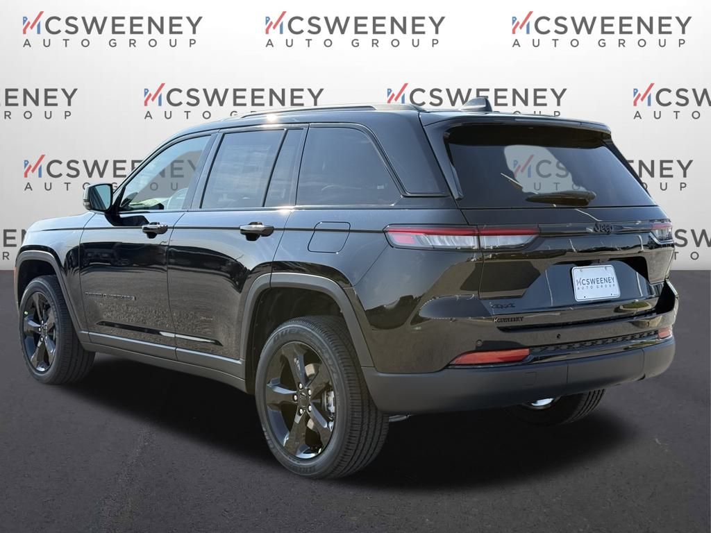 2025 Jeep Grand Cherokee Altitude X photo 3