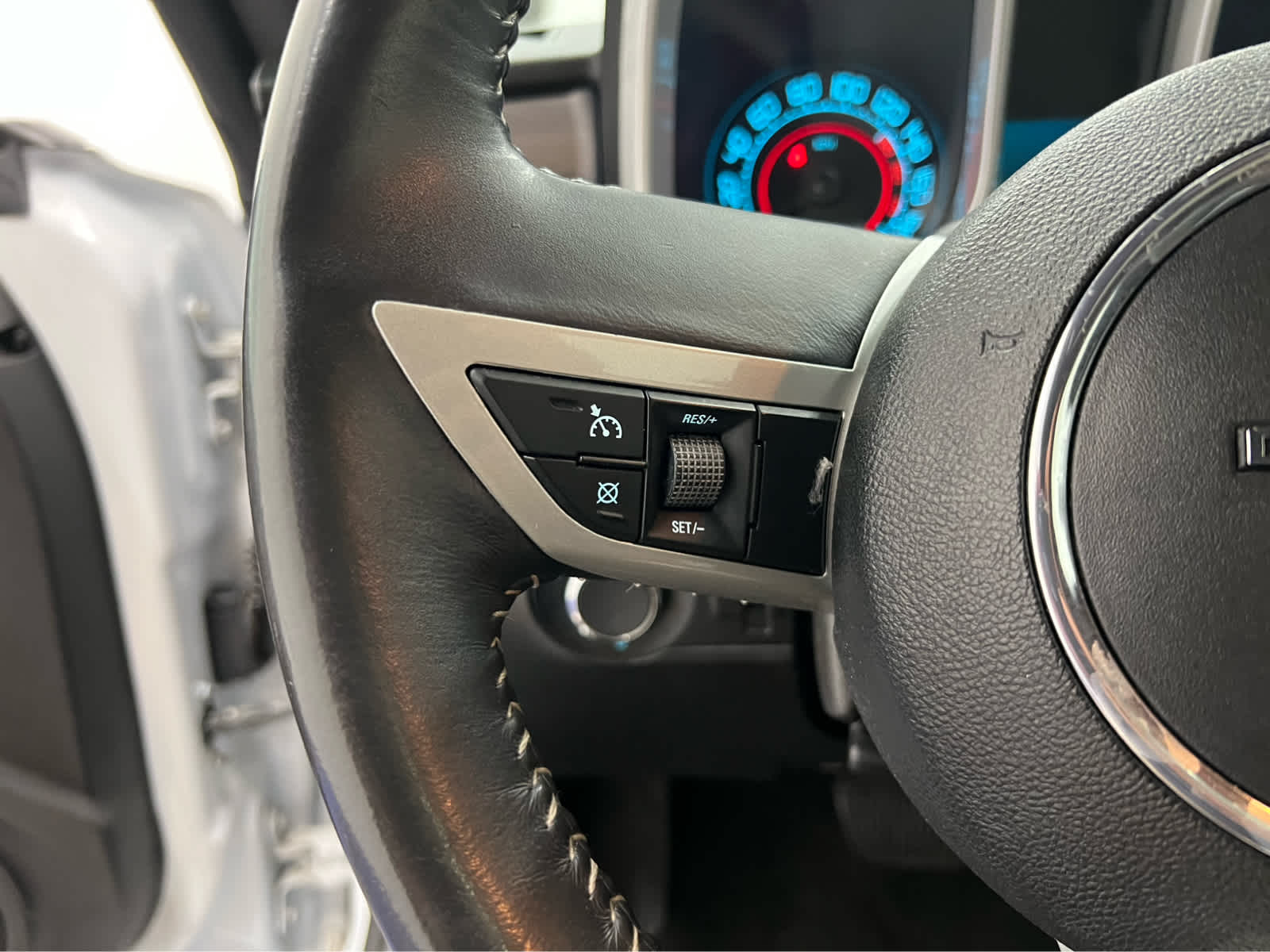 2011 Chevrolet Camaro 2SS photo 12