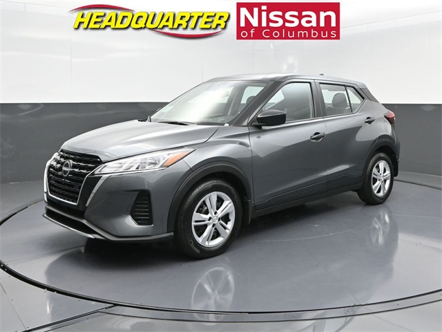 2025 Nissan KICKS PLAY Base's photo