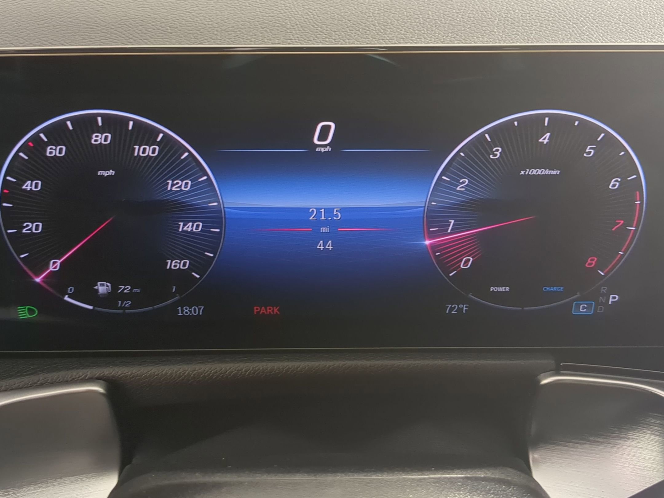 2026 Mercedes Benz GLB 250 4MATIC photo 21