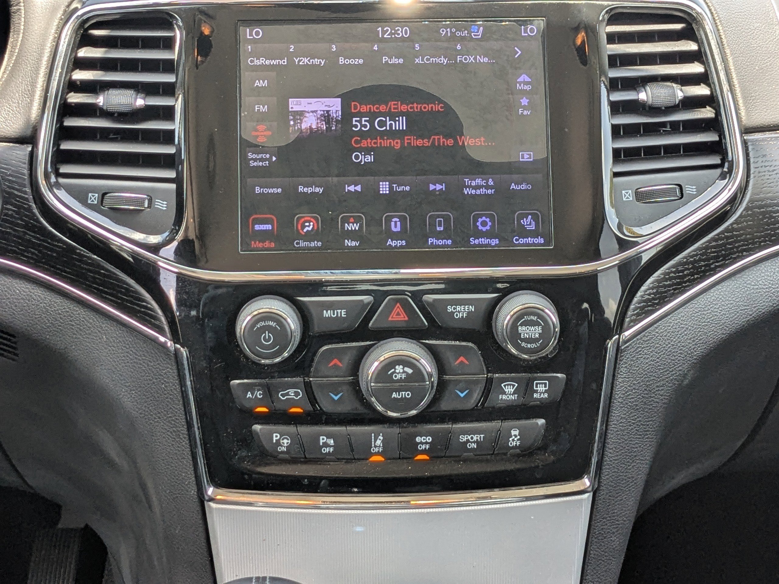 2020 Jeep Grand Cherokee Summit photo 13
