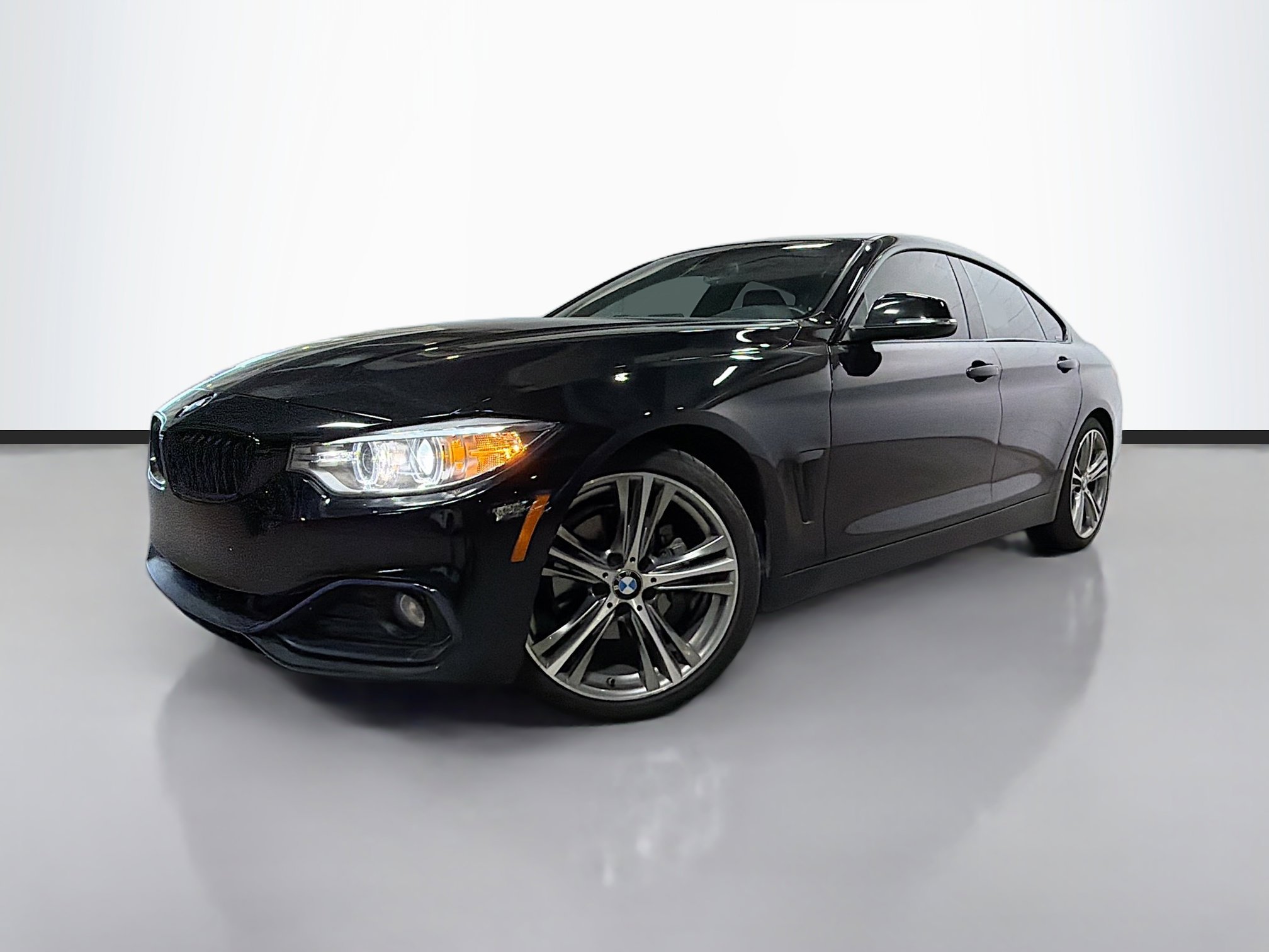 2017 BMW 4 Series 430i's photo