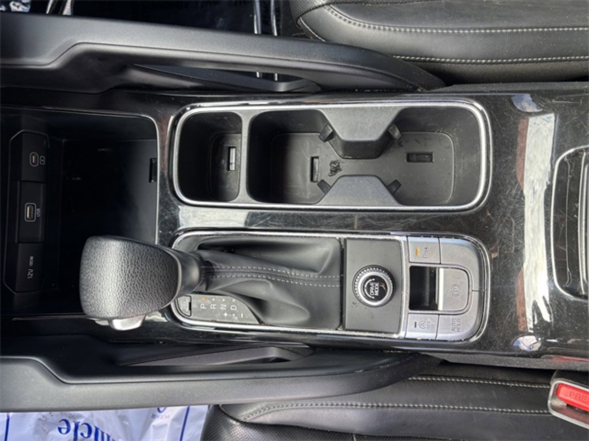 2024 Kia Telluride LX photo 15
