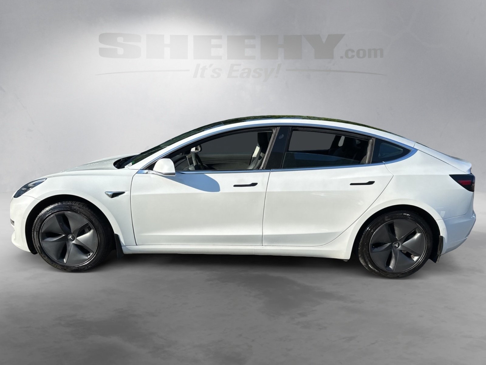 2019 Tesla Model 3 Standard Range Plus photo 14
