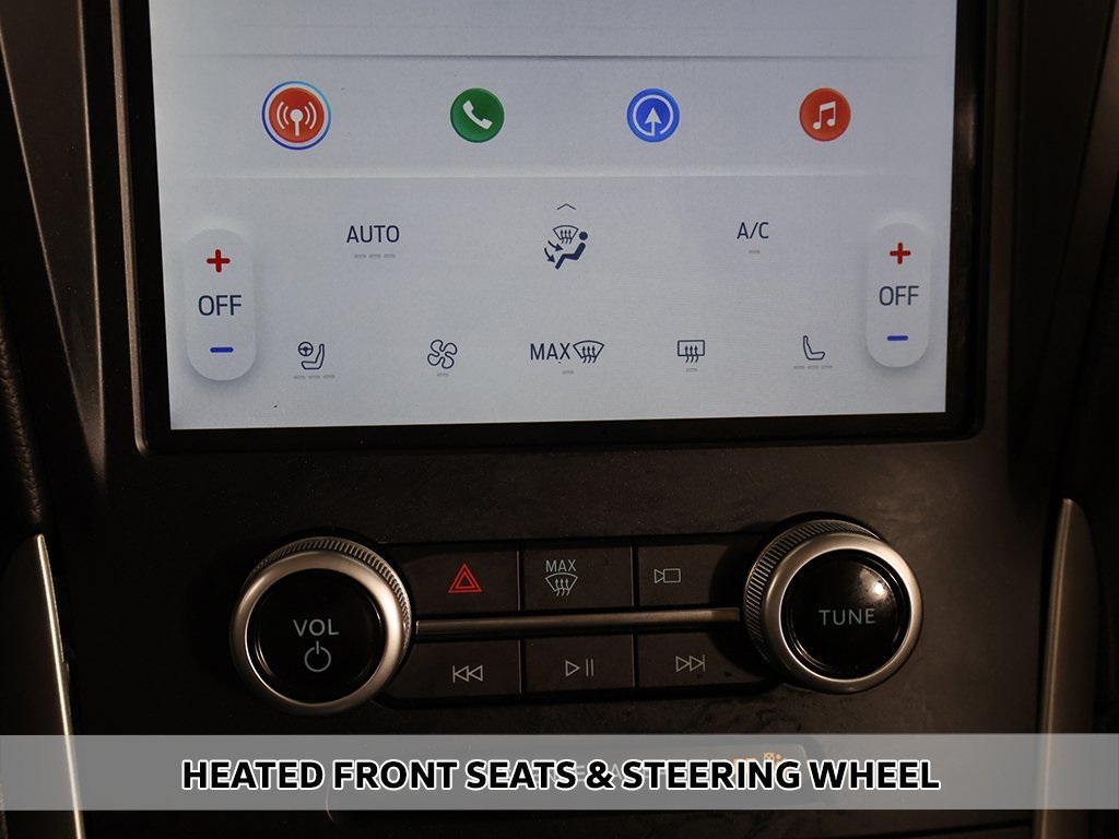 2022 Ford Edge SEL photo 6