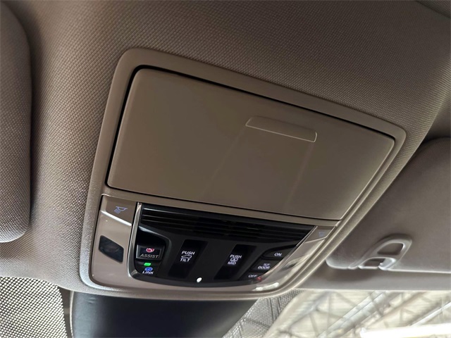2023 Acura MDX Technology SH-AWD photo 30