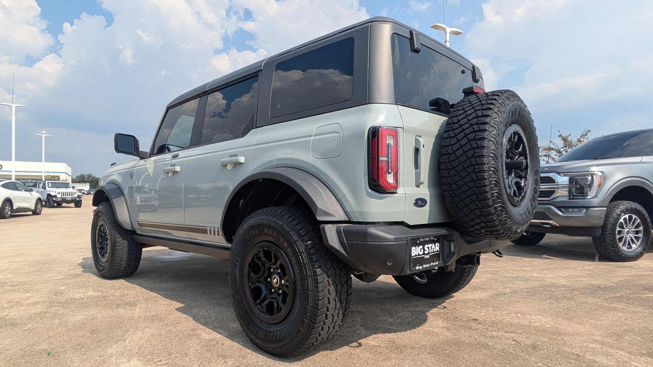 2021 Ford Bronco First Edition photo 9
