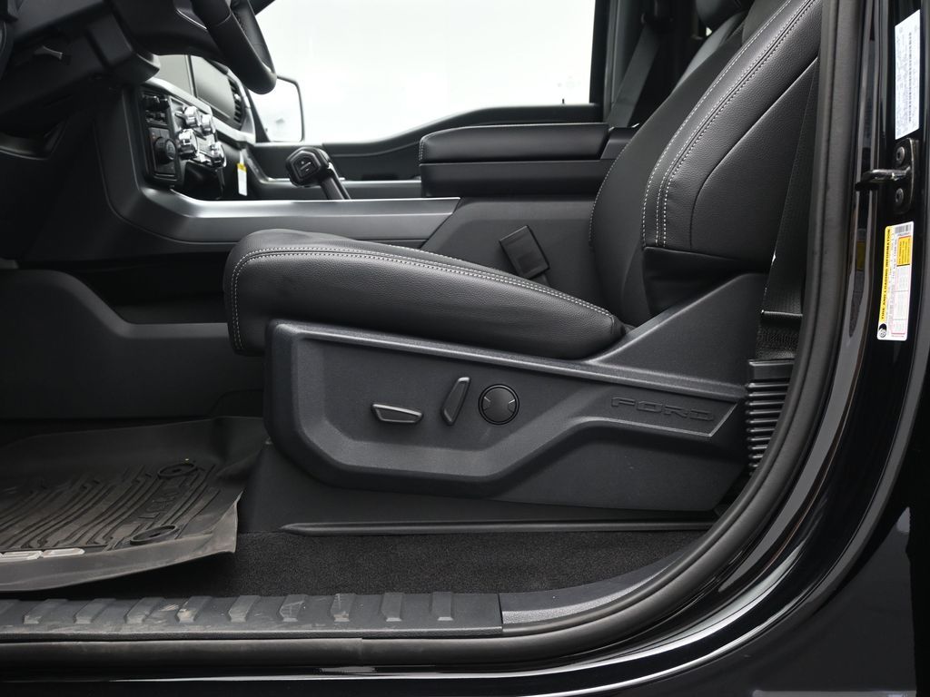 2025 Ford F-150 XLT photo 7
