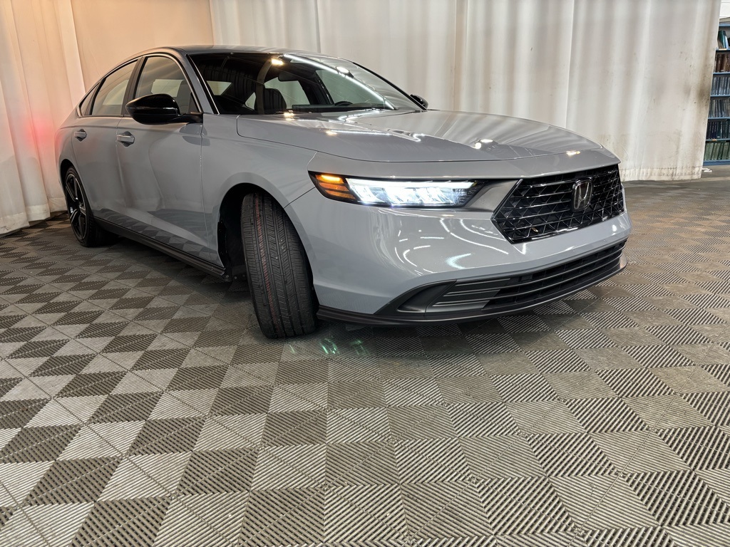 2023 Honda Accord Hybrid Sport photo 3