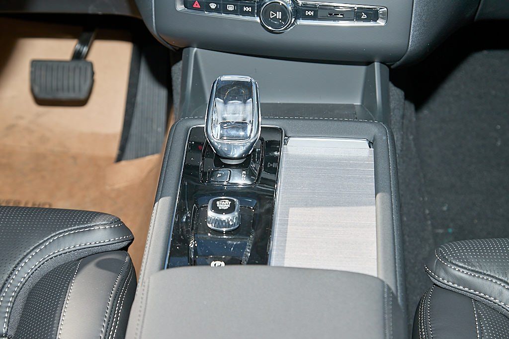 2026 VOLVO XC90 - Image 29