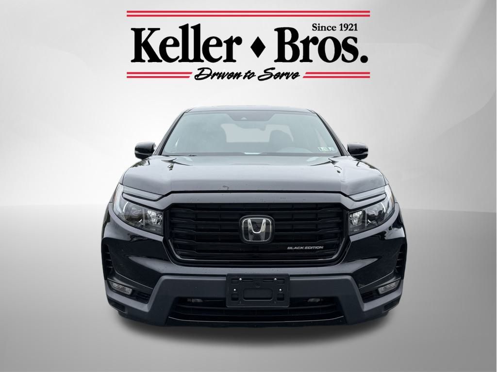 2023 Honda Ridgeline Black Edition photo 2
