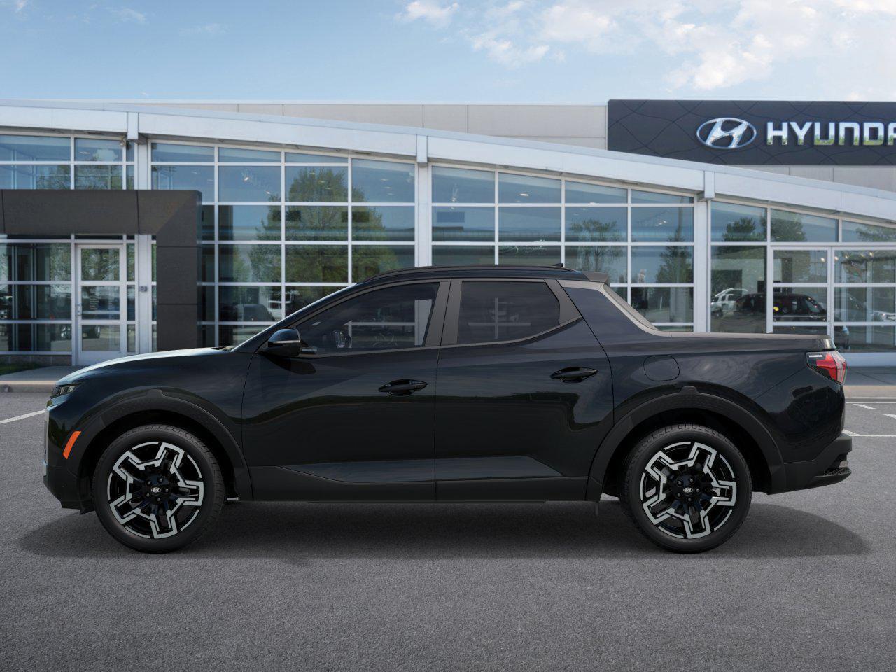 2025 Hyundai Santa Cruz Limited photo 2