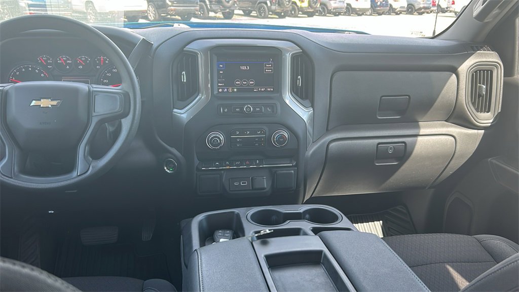 2024 Chevrolet Silverado 1500 Custom photo 40