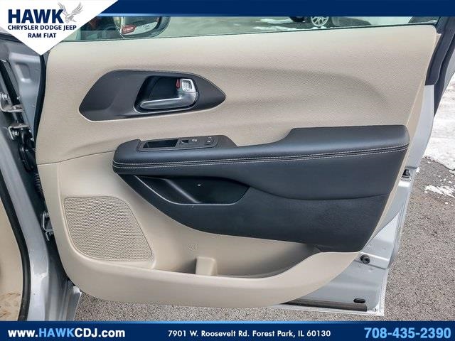 2024 CHRYSLER PACIFICA - Image 21