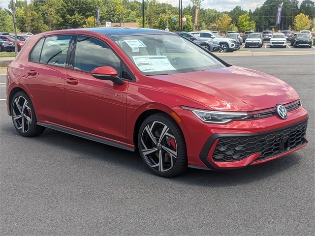 2025 Volkswagen Golf GTI SE photo 2