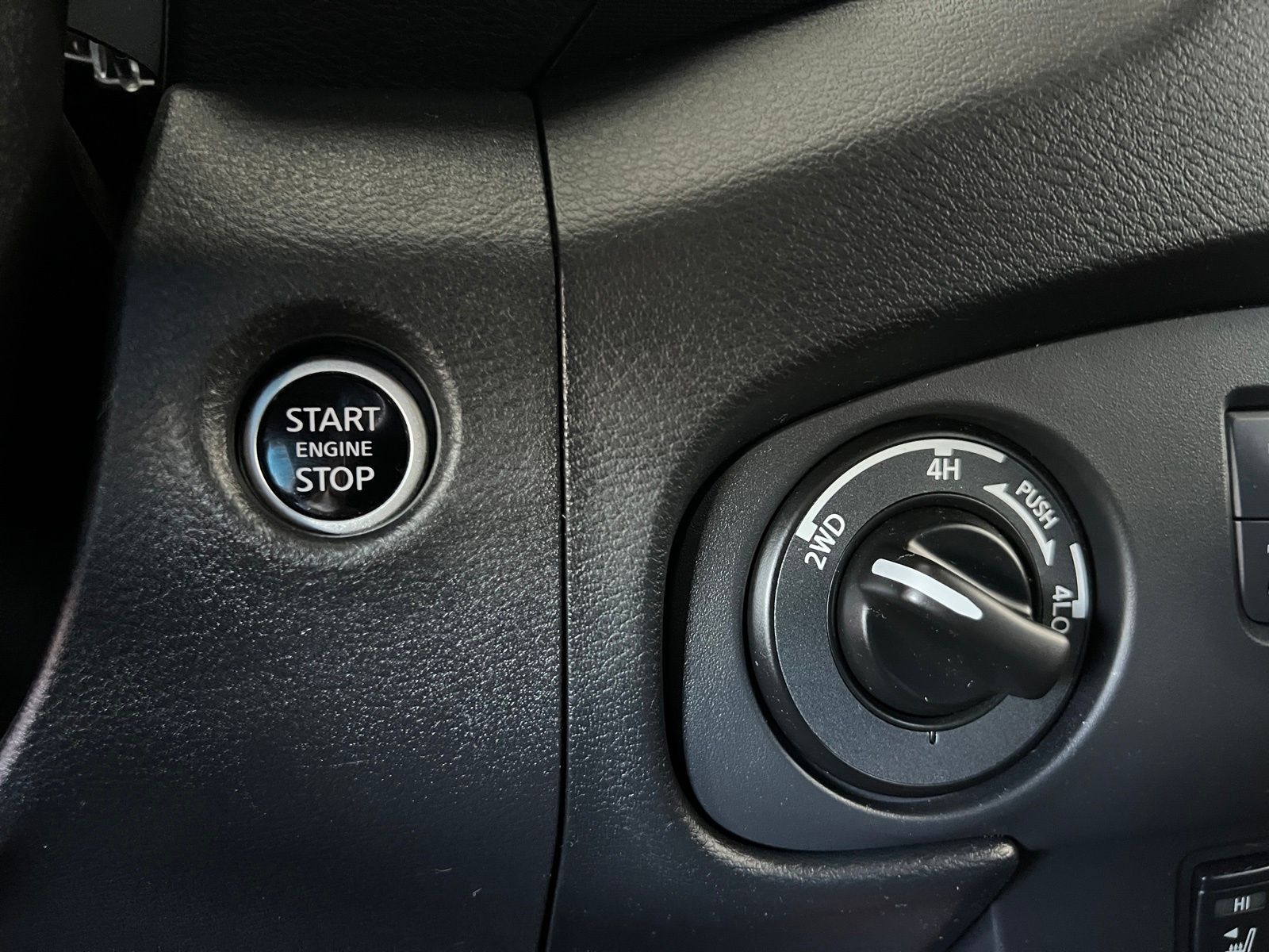 2023 Nissan Frontier PRO-4X photo 20