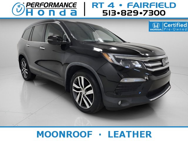 2017 Honda Pilot Elite's photo