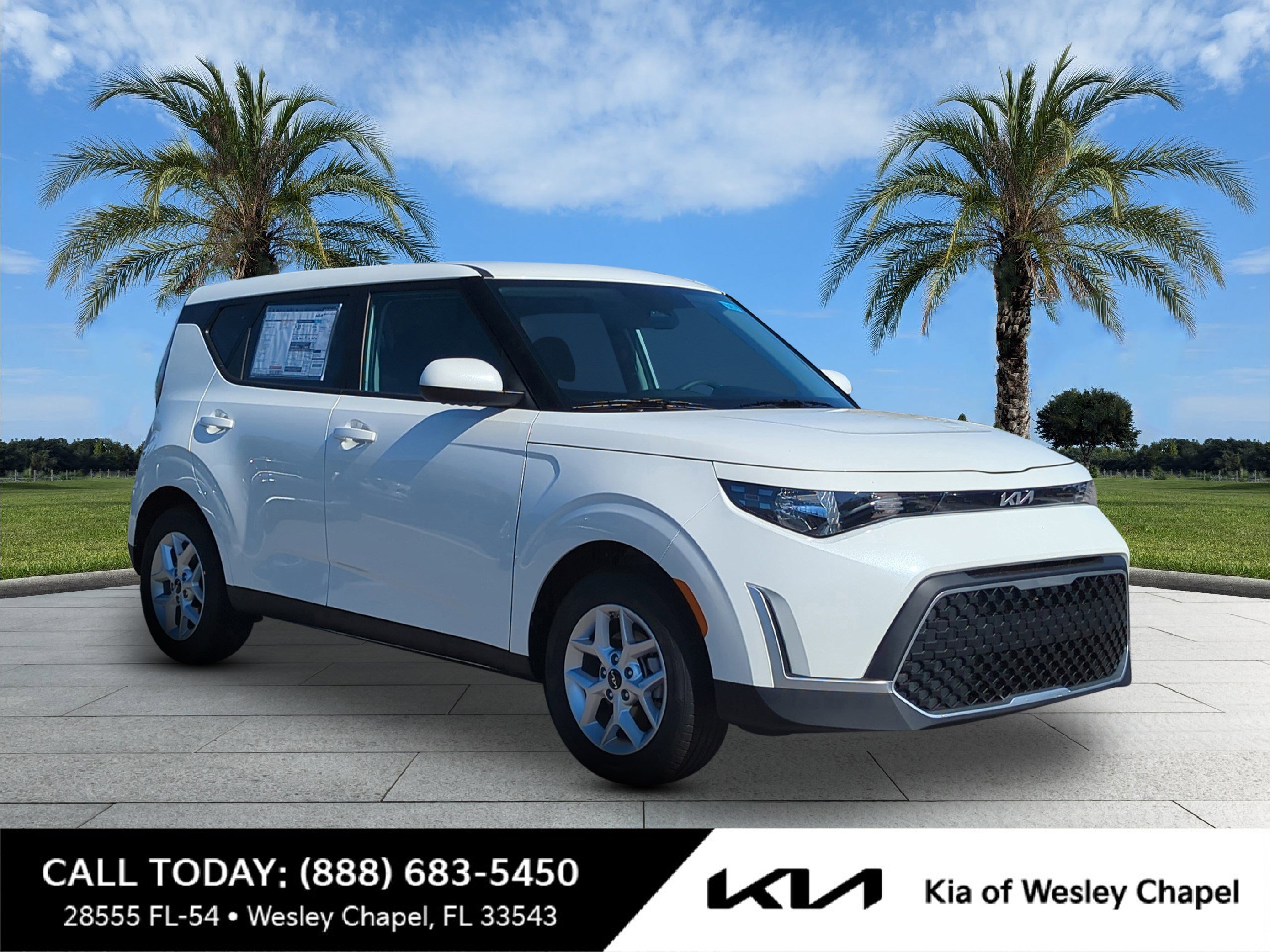 2025 Kia Soul LX's photo