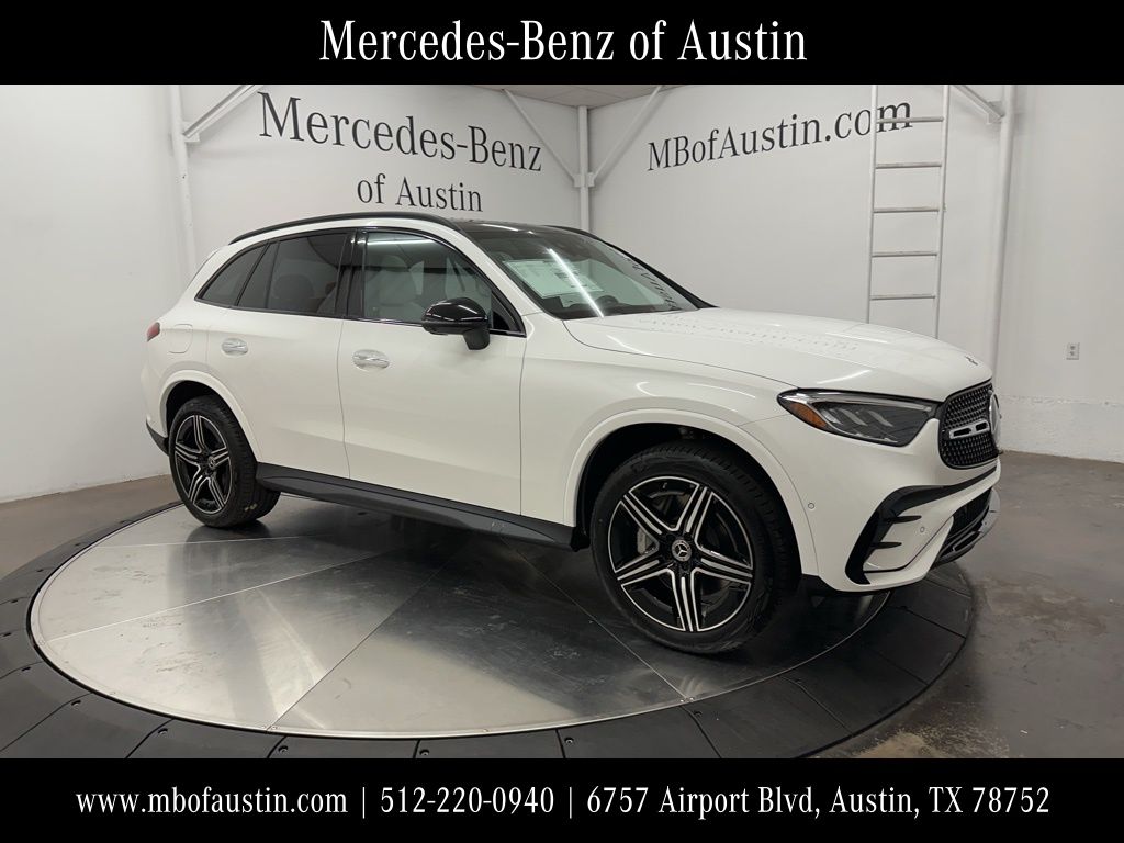 2026 Mercedes-Benz GLC Base's photo