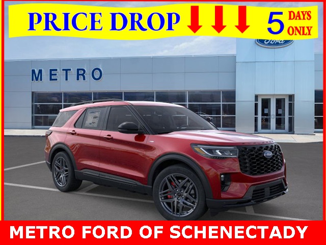 2025 Ford Explorer ST-LINE's photo