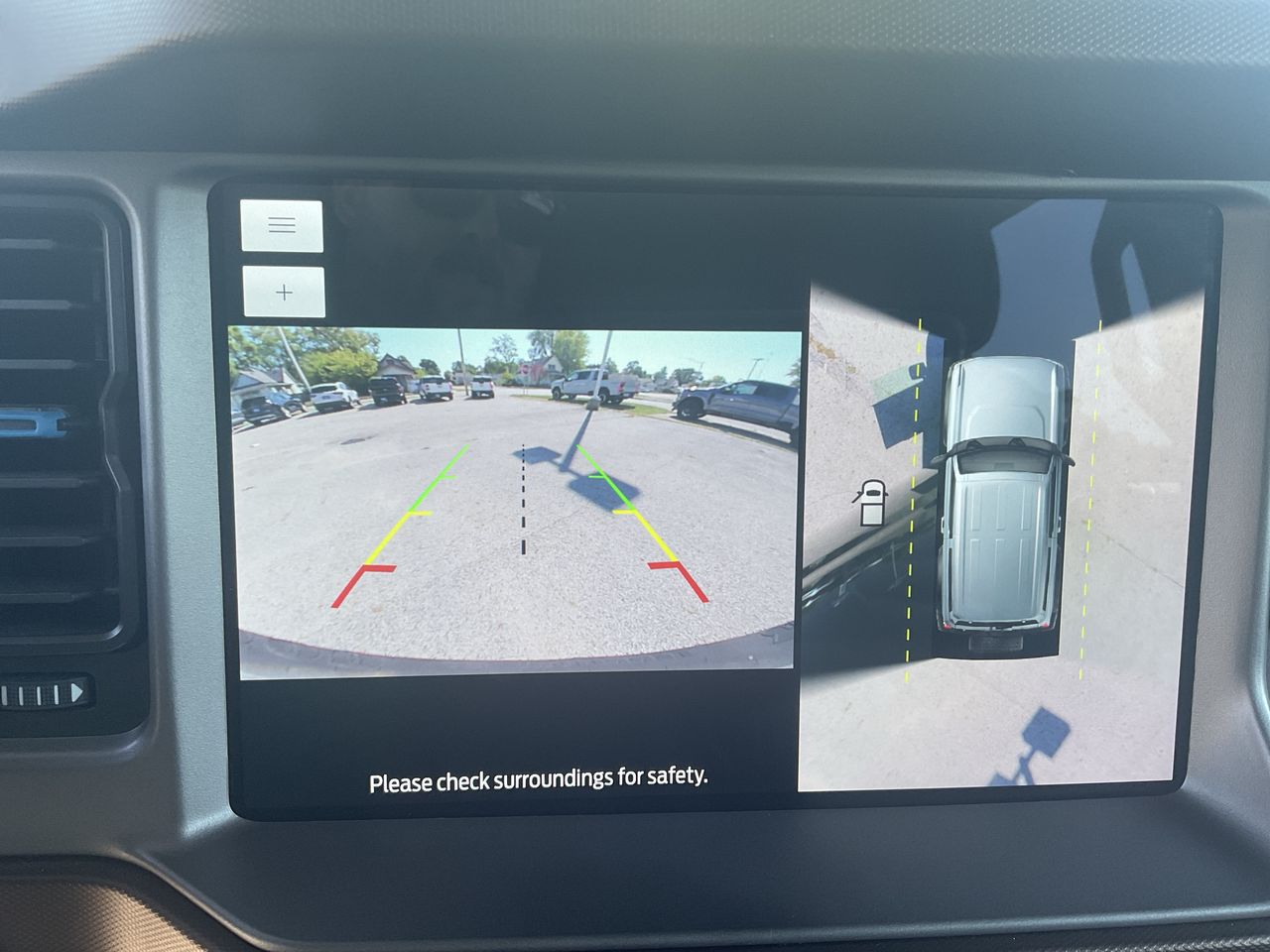 2023 Ford Bronco Base photo 14